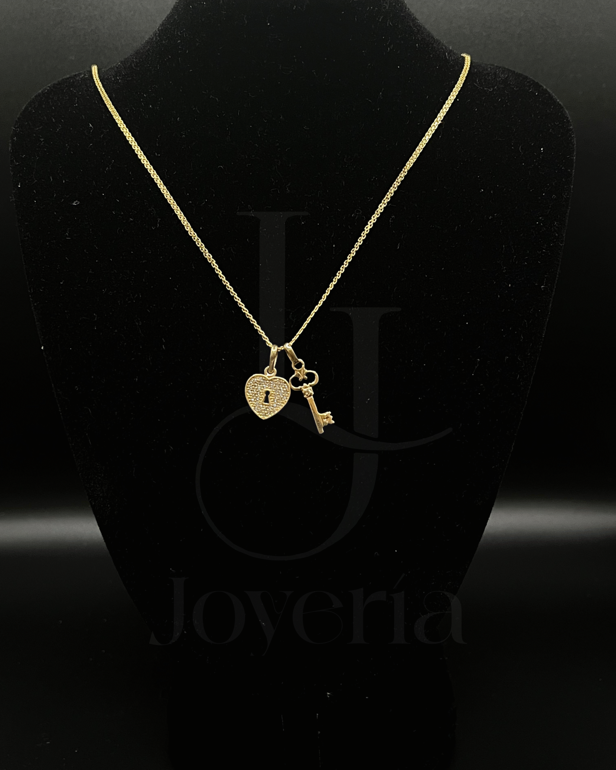 Cadena Tejido Chino/ Dije Corazón